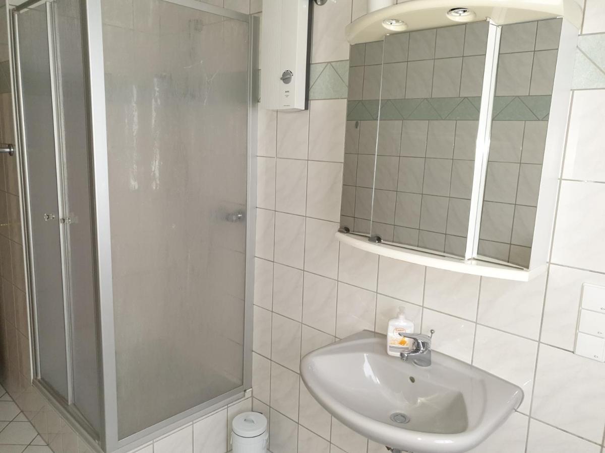 Pension Zum Adler Limbach  Oda fotoğraf