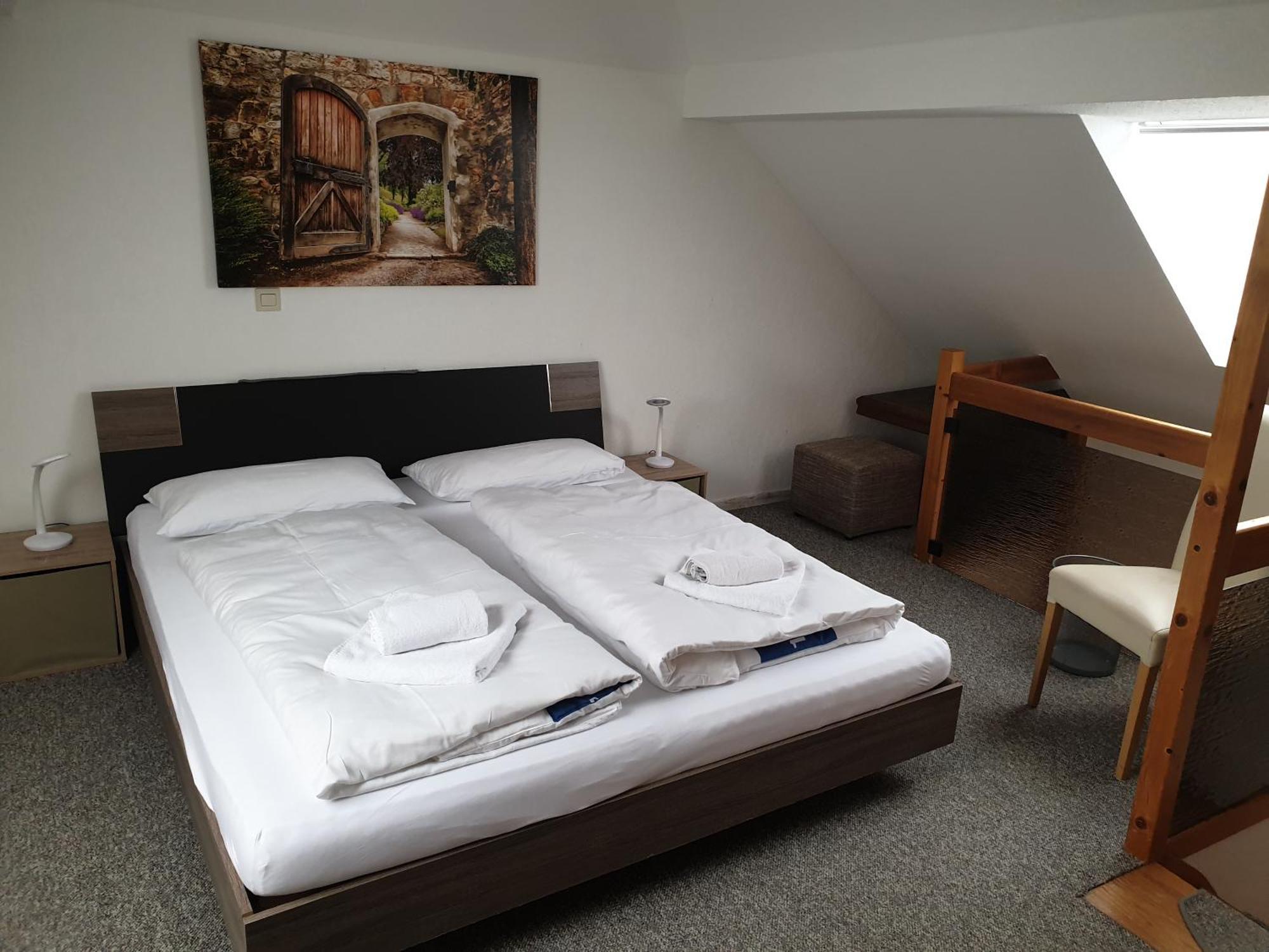 Pension Zum Adler Limbach  Oda fotoğraf